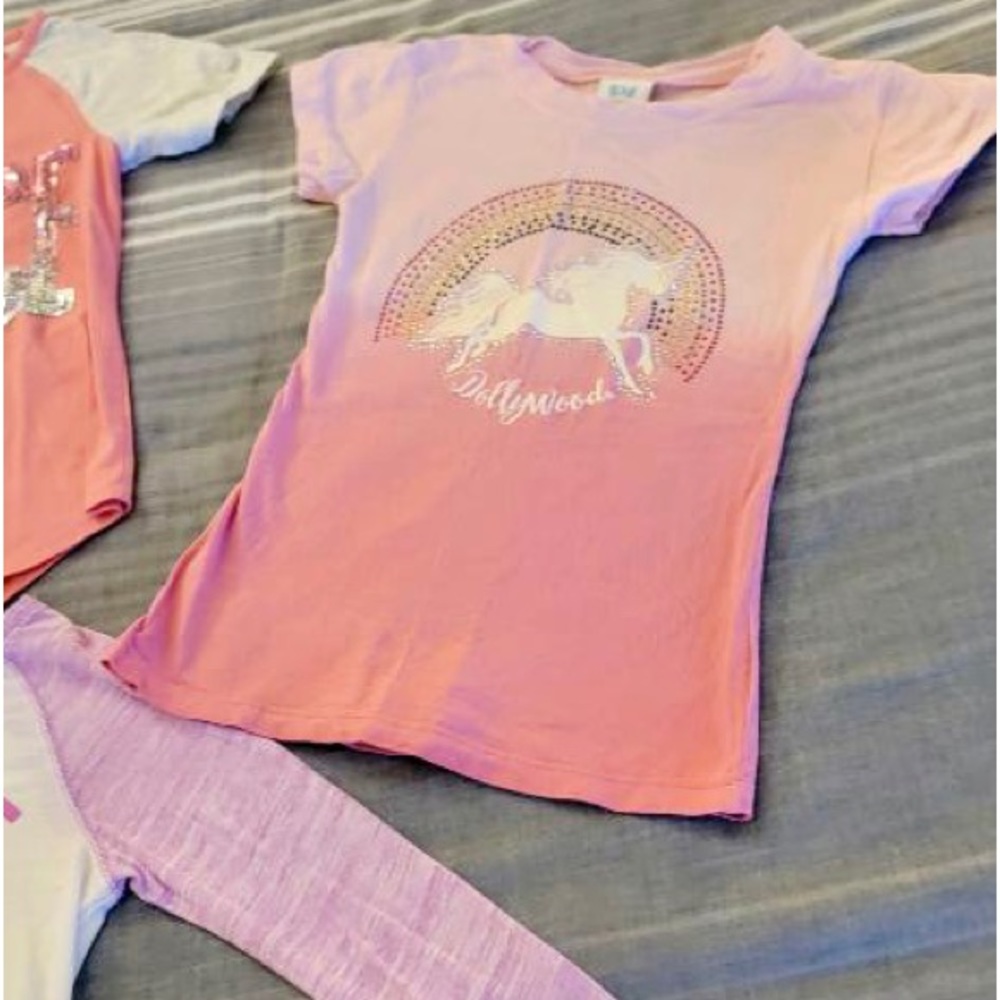 4 GIRLS SIZE 8 SHIRTS SET - Picture 5 of 12